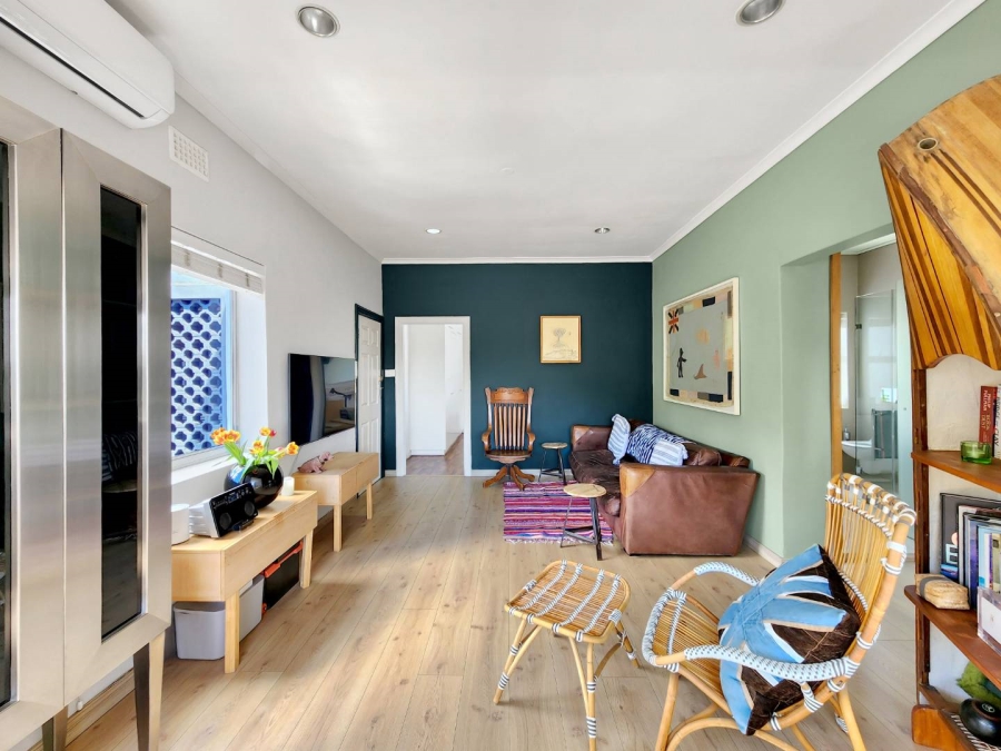 1 Bedroom Property for Sale in Sea Point Western Cape